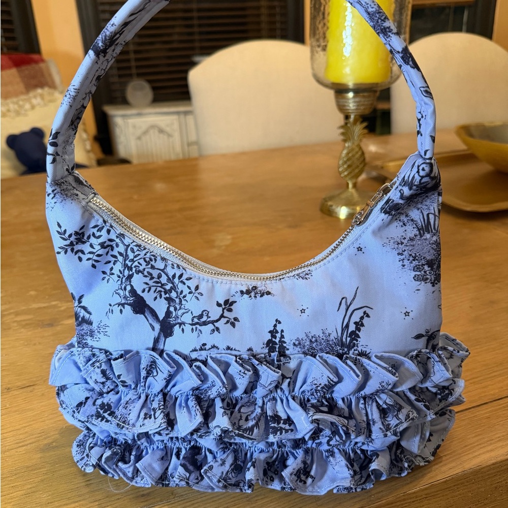 BAGGU Blue Floral Ruffled Shoulder Bag